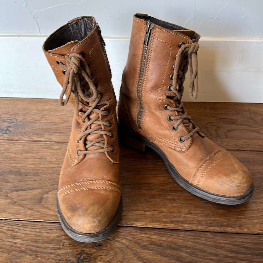 Steve Madden lace-up boots